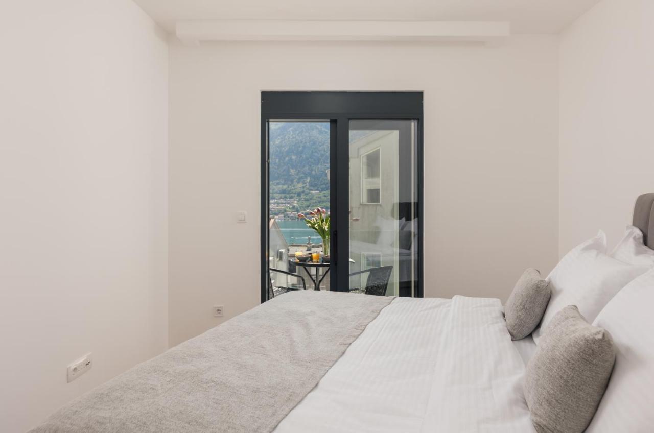 Berge Apartments Kotor Buitenkant foto